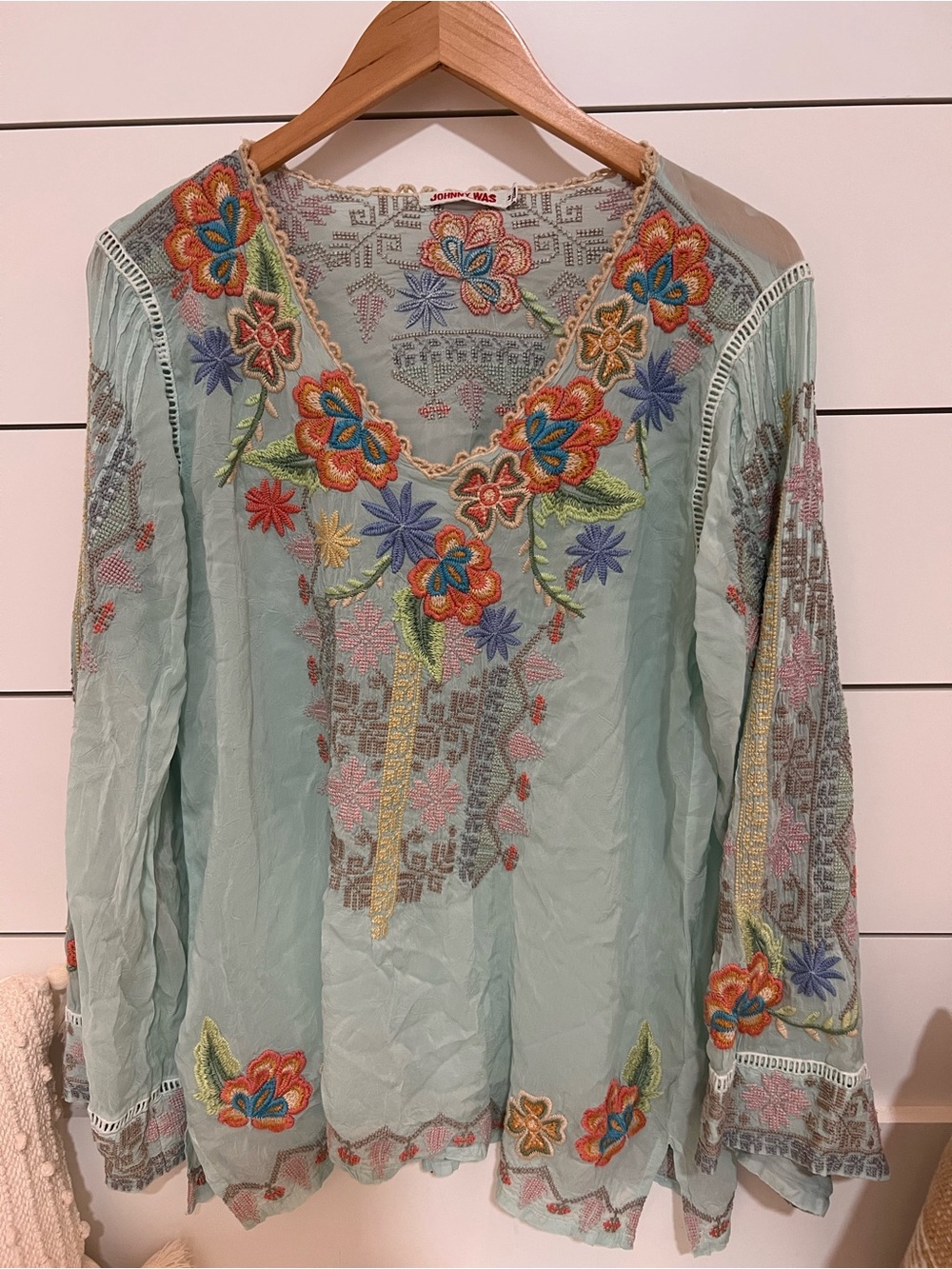 Johnny Was Green Riveda Embroidered Boho Top Medium